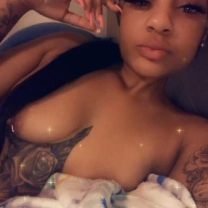 Queen Kia &#8211; kiababii03 OnlyFans Leaks (49 Photos + 2 Videos) 95462