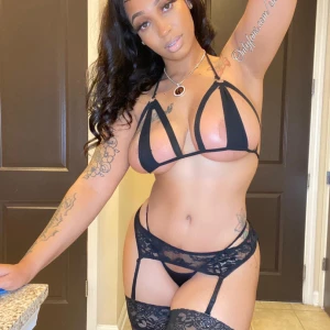 YoursTruly &#8211; shethickyyy OnlyFans Leaks (34 Photos + 4 Videos) 97128