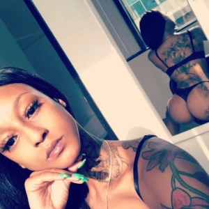 Mizz Twerksum &#8211; theofficialmizztwerksum OnlyFans Leaks (17 Photos + 4 Videos) 105332