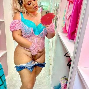 TrishaPaytas &#8211; trishyland OnlyFans Leaks (42 Photos + 5 Videos) 115391