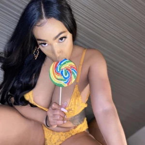 Robyn Banks &#8211; robynbanks OnlyFans Leaks (46 Photos + 2 Videos) 117090