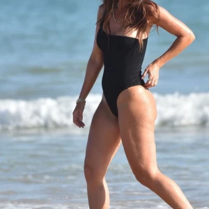 Jennifer Metcalfe Instagram Leaks (14 Photos)