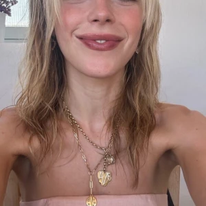 Kiernan Shipka &#8211; kiernanshipka Instagram Leaks (23 Photos) 32186